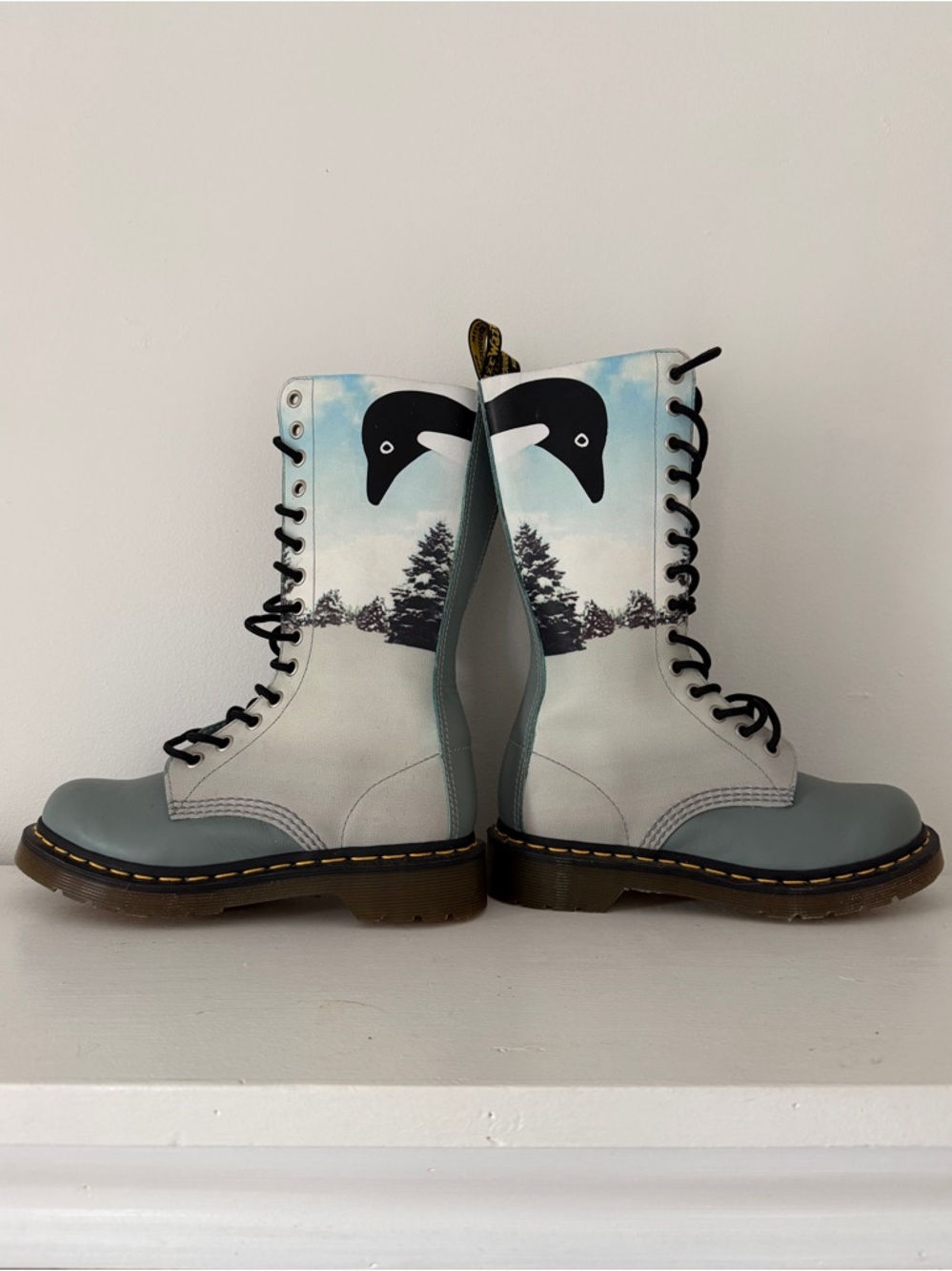 Dr. Martens ULTRA RARE Graphic Winter Scene Lace-Up Boots - Teal & White - Picture 10 of 12